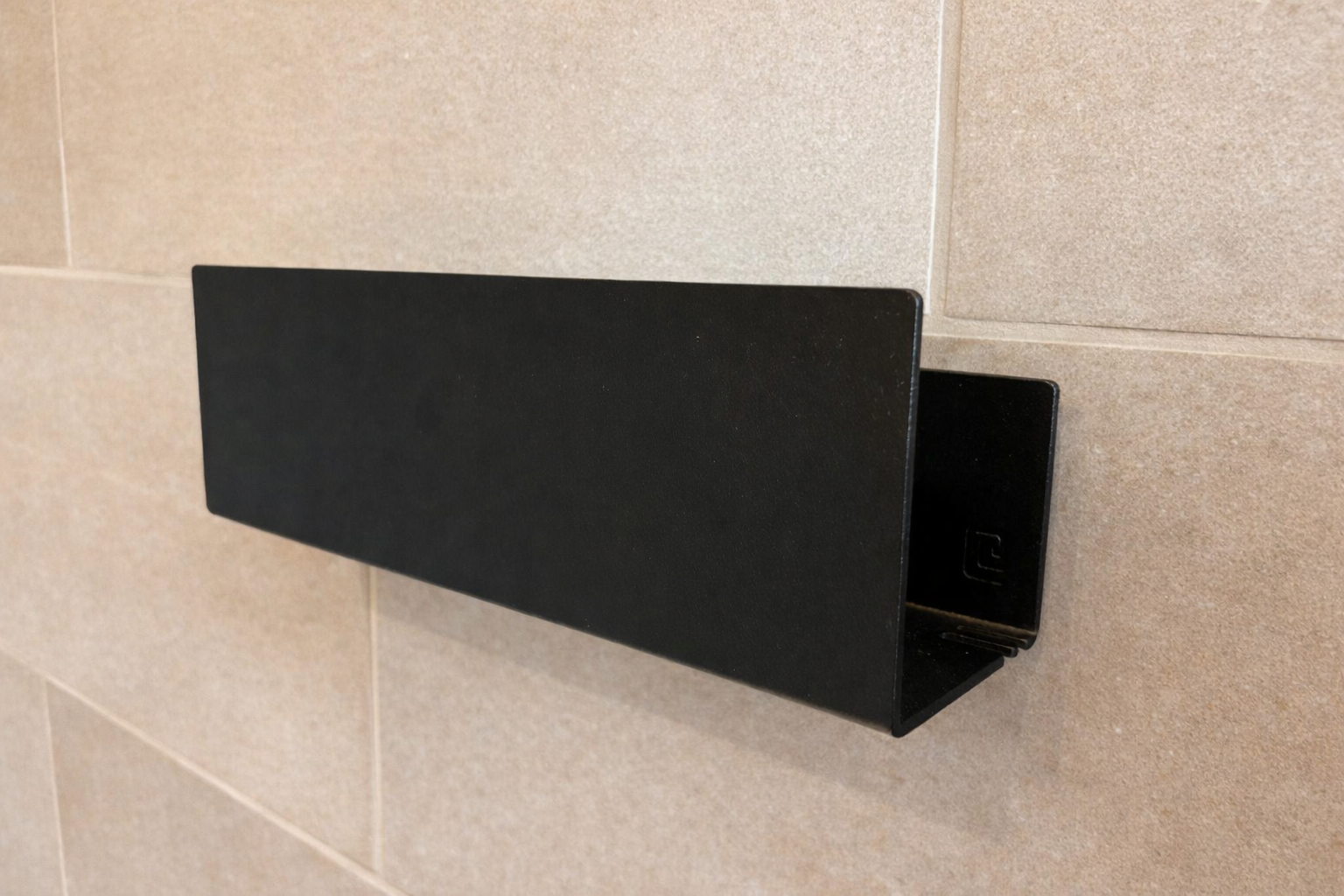 Duschablage aus Metall im Industrial Stil