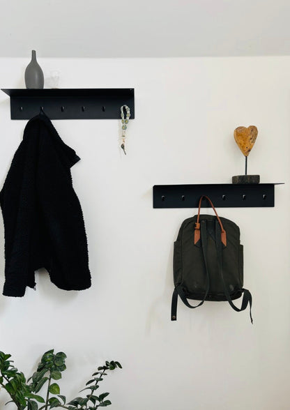 Garderobe aus Metall in Schwarz für den Flur
