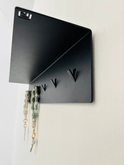 Schwarze Wandgarderobe aus Metall im Industrial Stil